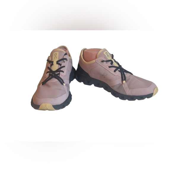 On Clouds Running Athletic Shoes - Picture 2 of 9